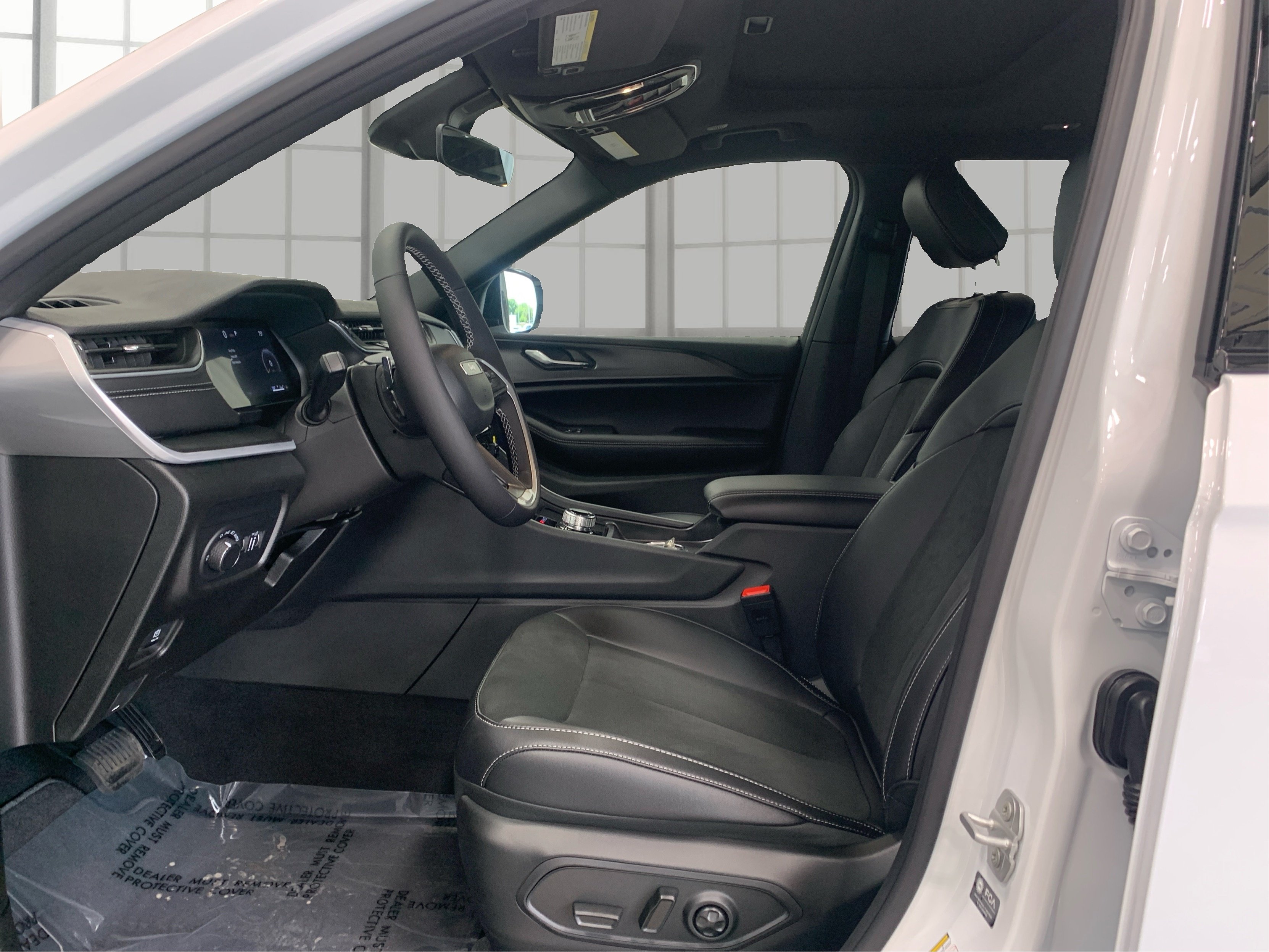 2025 Jeep Grand Cherokee L Altitude - Photo 9