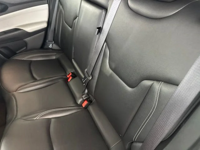 Used 2025 Silver Jeep Limited image 30