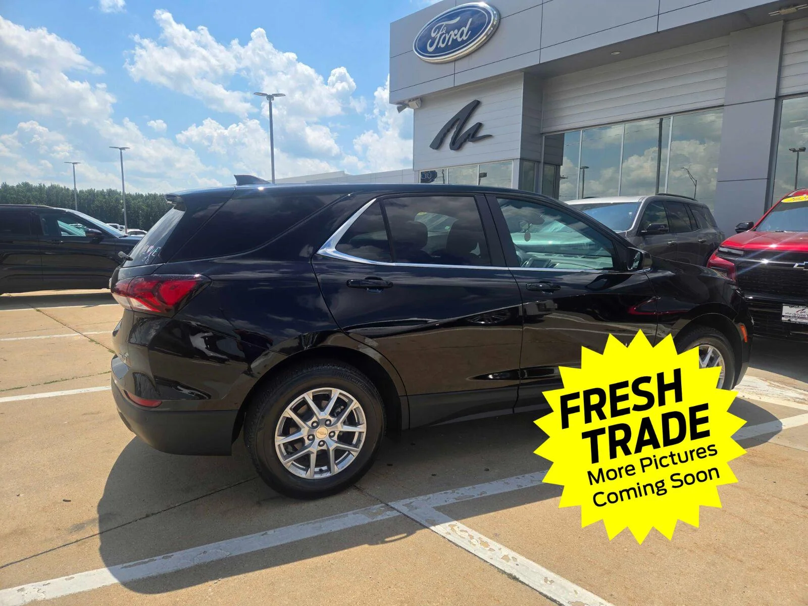 Used 2024 Mosaic Black Metallic Chevrolet LT image 4