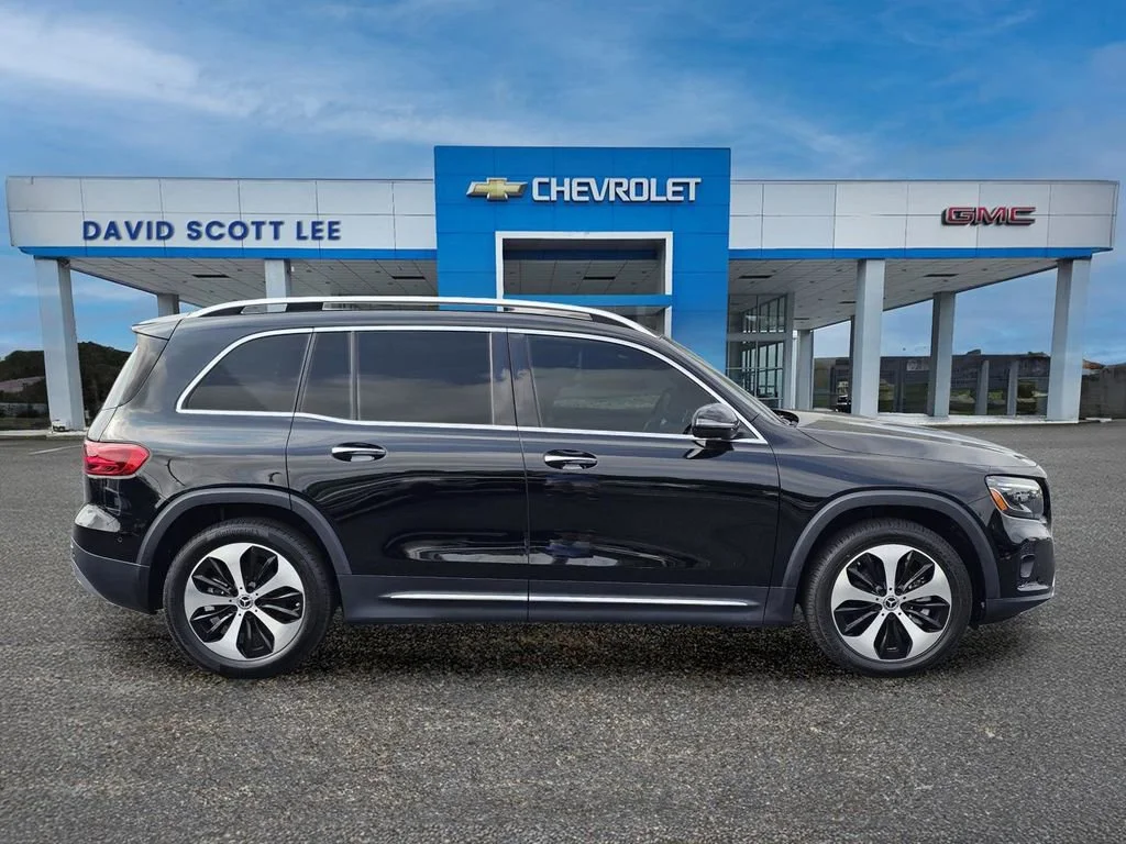 Used 2024  Mercedes-Benz GLB 250 image 7