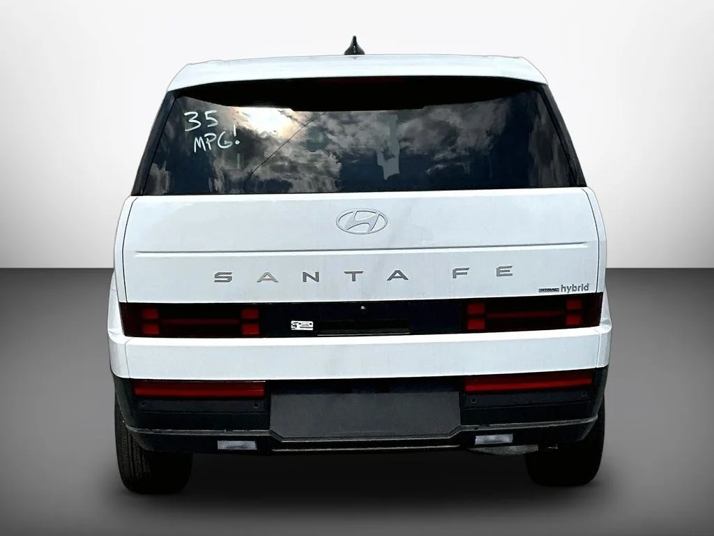 New 2026 White Hyundai SE image 4