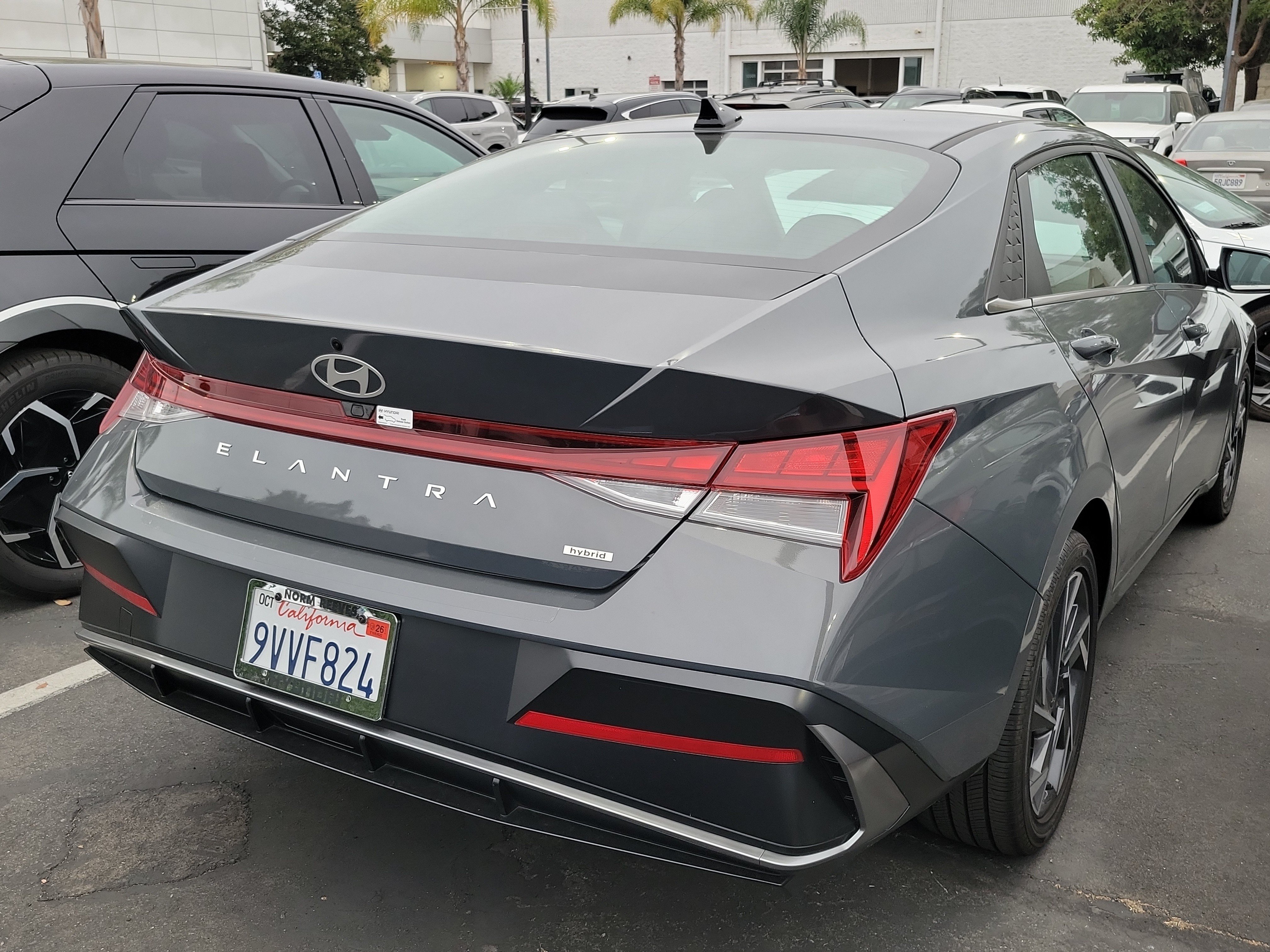 Certified Used 2025 Ecotronic Gray Hyundai Limited image 4