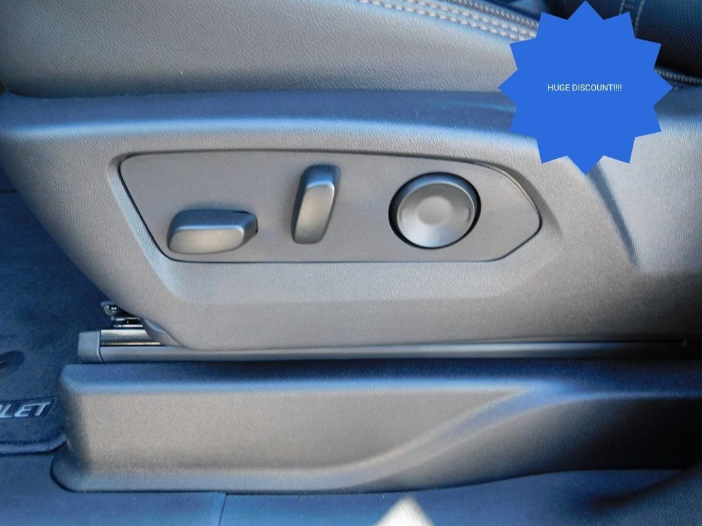 2025 Chevrolet Suburban High Country - Photo 14