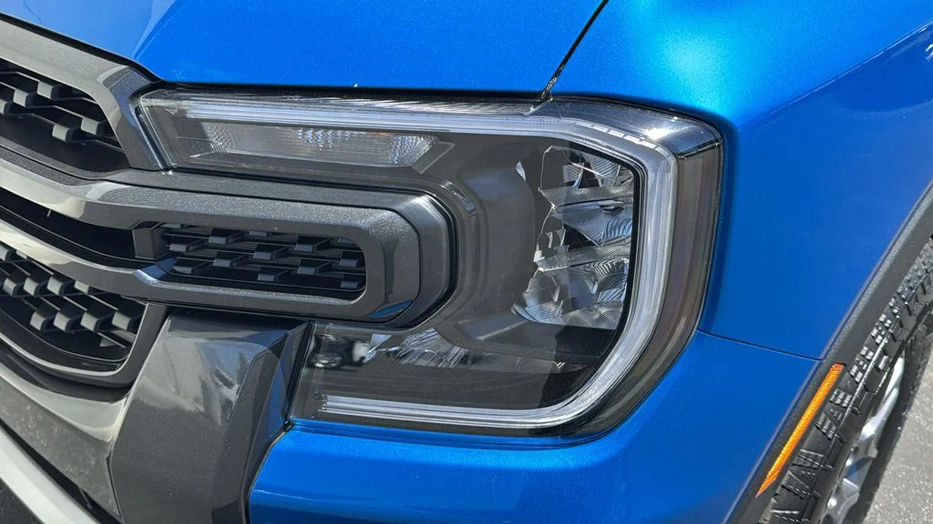 New 2026 Velocity Blue Metallic Ford XLT image 4