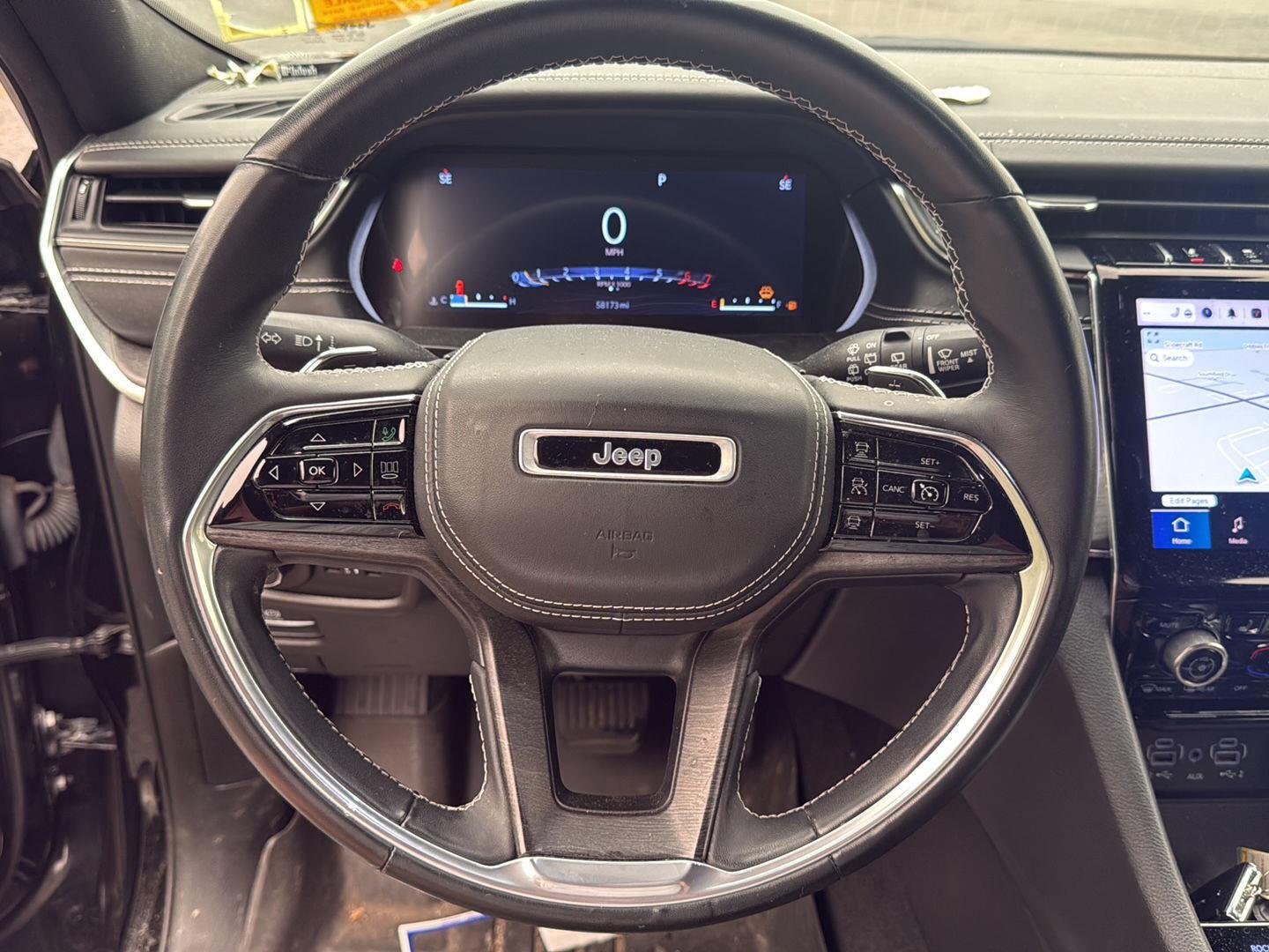 Used 2021 Diamond Black Crystal Pearlcoat Jeep Overland image 5