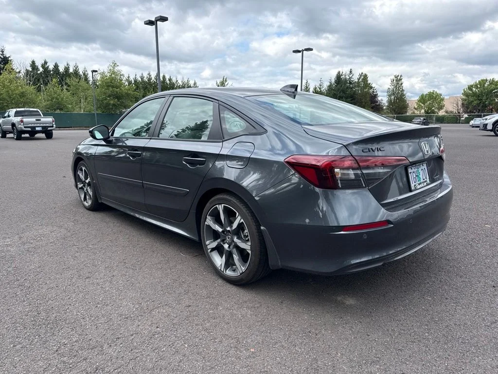 Used 2026 Meteorite Gray Metallic Honda Sport Touring image 5