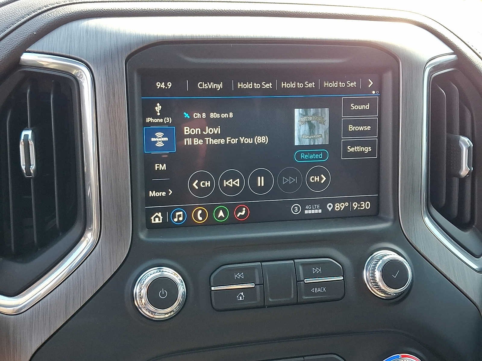 Used 2020 White Frost Tricoat GMC Denali image 21
