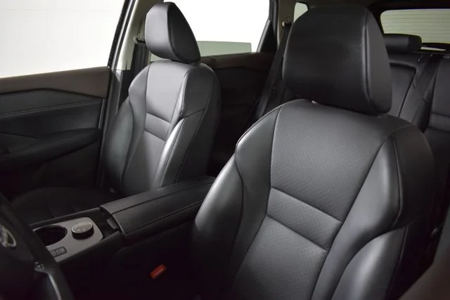 Used 2023 Black Nissan SV image 14