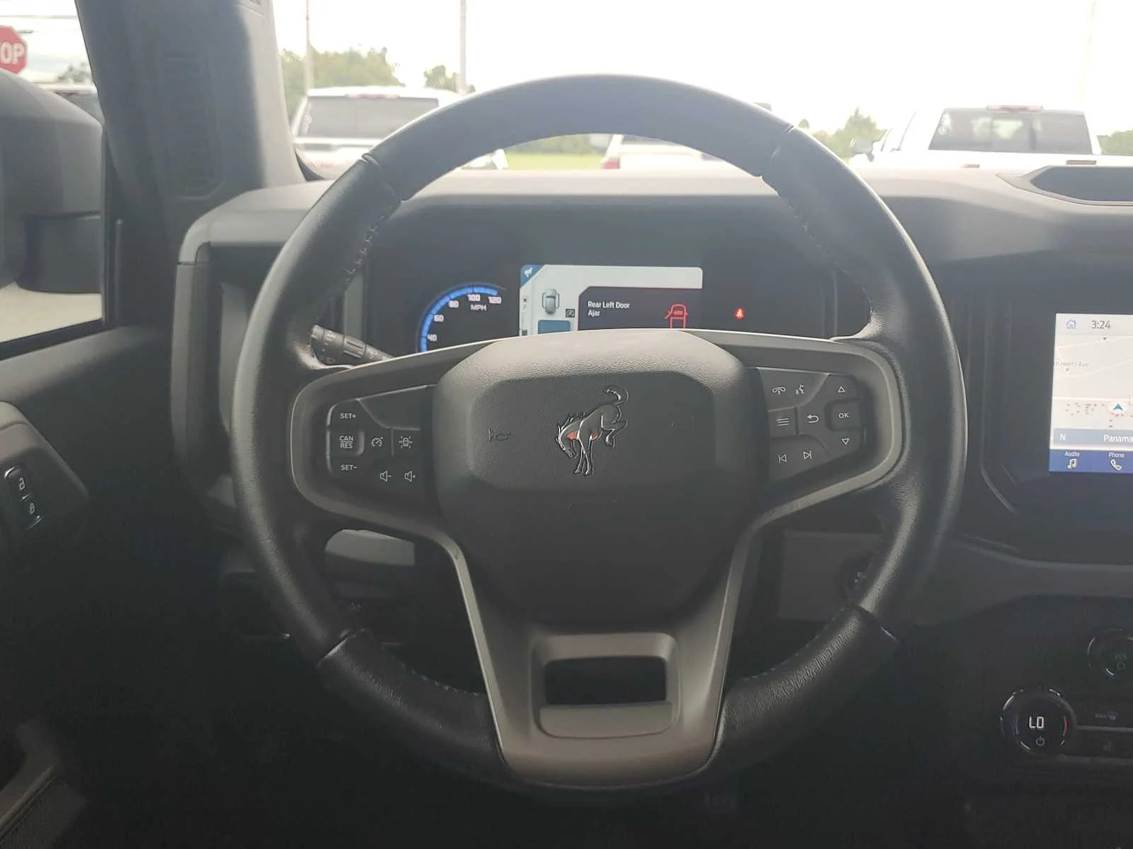 Used 2023  Ford Base image 16