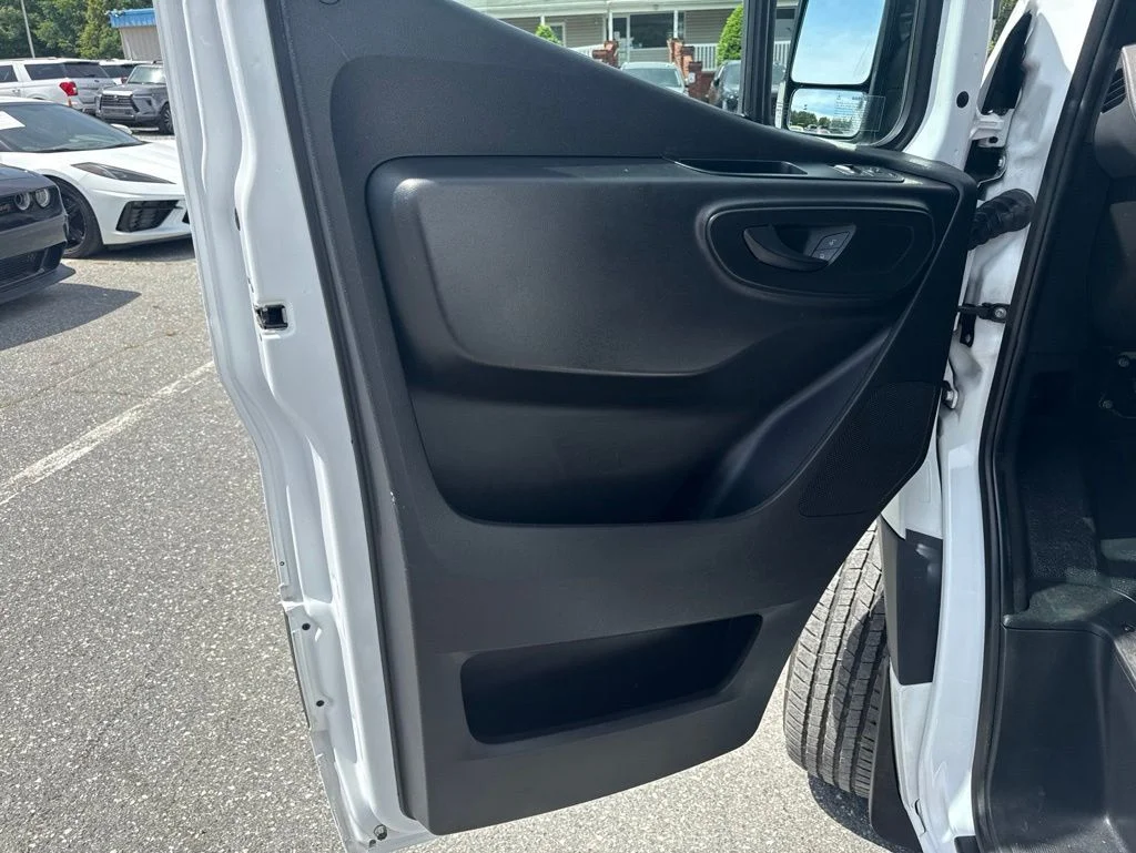 Used 2023 White Mercedes-Benz Cargo 144 WB image 19