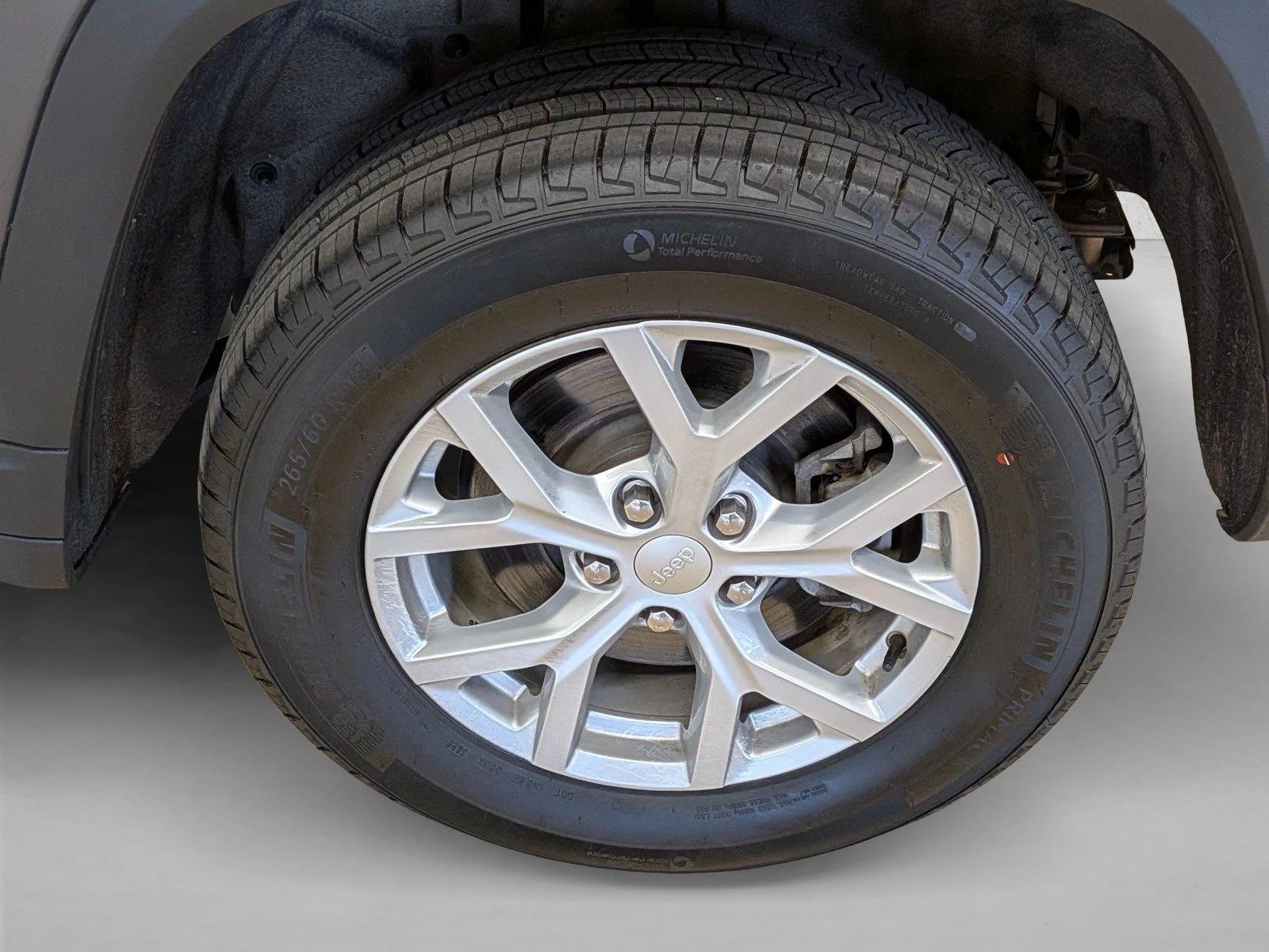 Used 2023 Baltic Gray Metallic Clearcoat Jeep Limited image 26