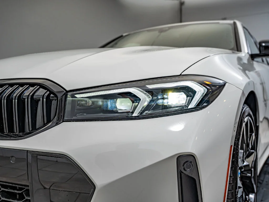 New 2026 Alpine White BMW 330i xDrive image 12