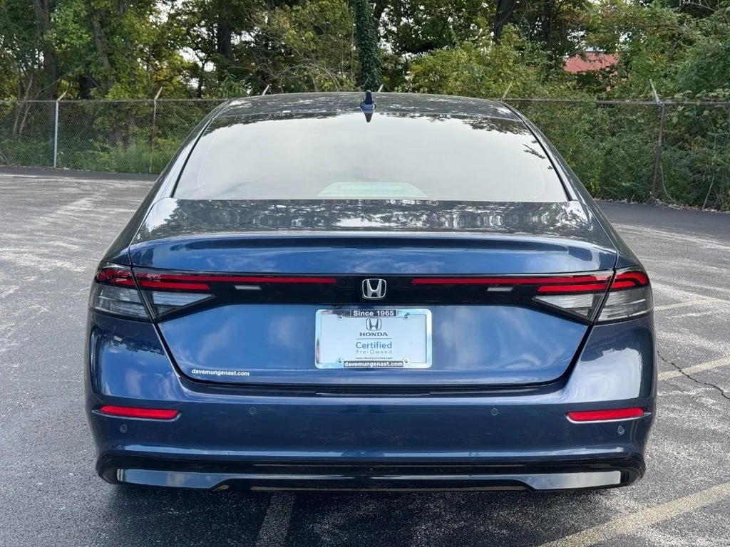 Certified Used 2025 Dark Blue Honda Touring image 6