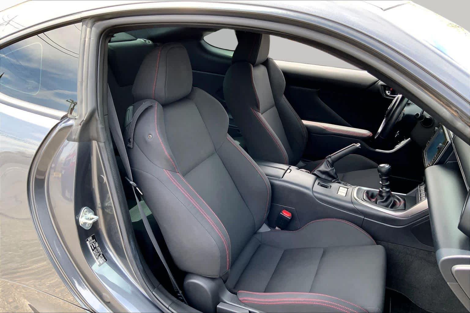 Used 2023 Magnetite Gray Metallic Subaru Premium image 8