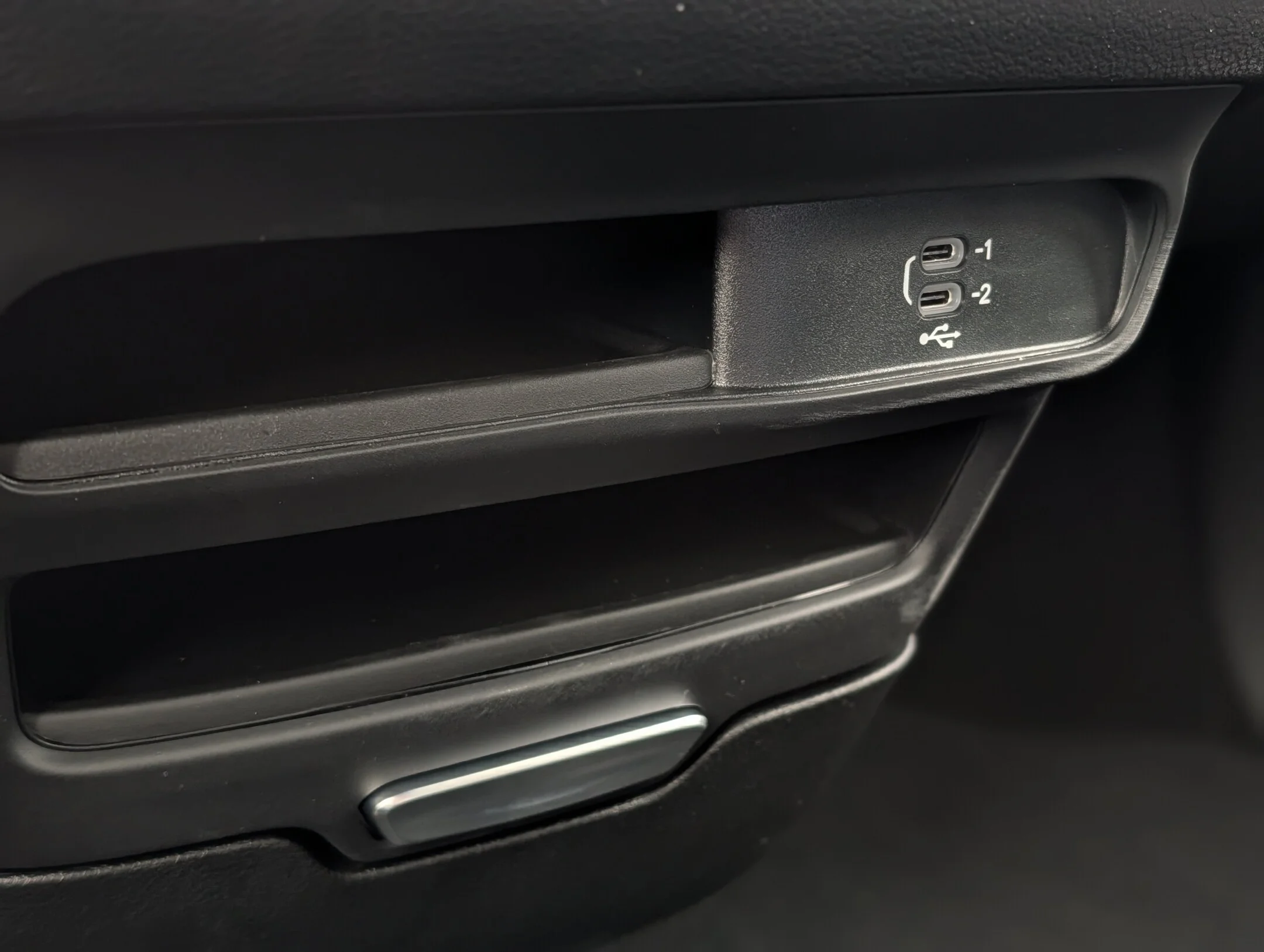 New 2027 Black Chrysler Select - - AWD - Customer Preferred Pkg 27L - Safety Sphere - Full Sunroof & More! image 21