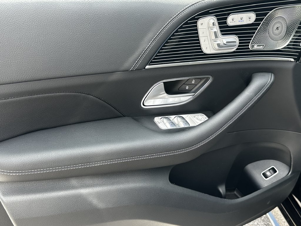 New 2026 Obsidian Black Metallic Mercedes-Benz GLE 450 image 48