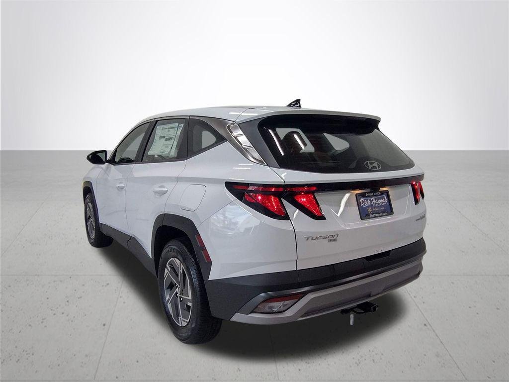 New 2026 White Pearl Hyundai Blue SE image 10