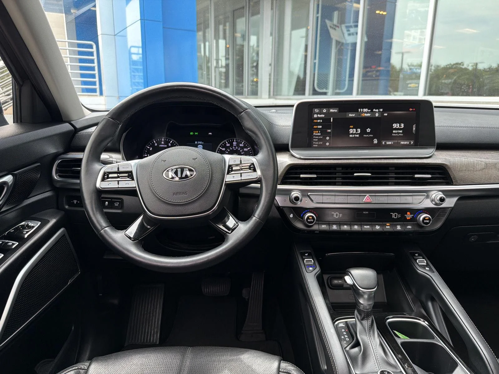 Used 2020 Ebony Black Kia EX image 16