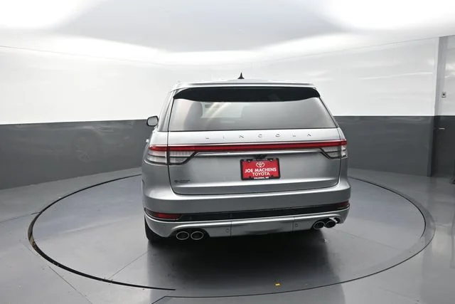 Used 2022 Silver Lincoln Grand Touring image 67