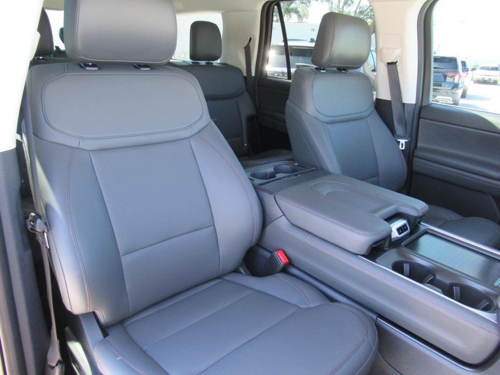 2025 Ford Expedition MAX Active - Photo 8