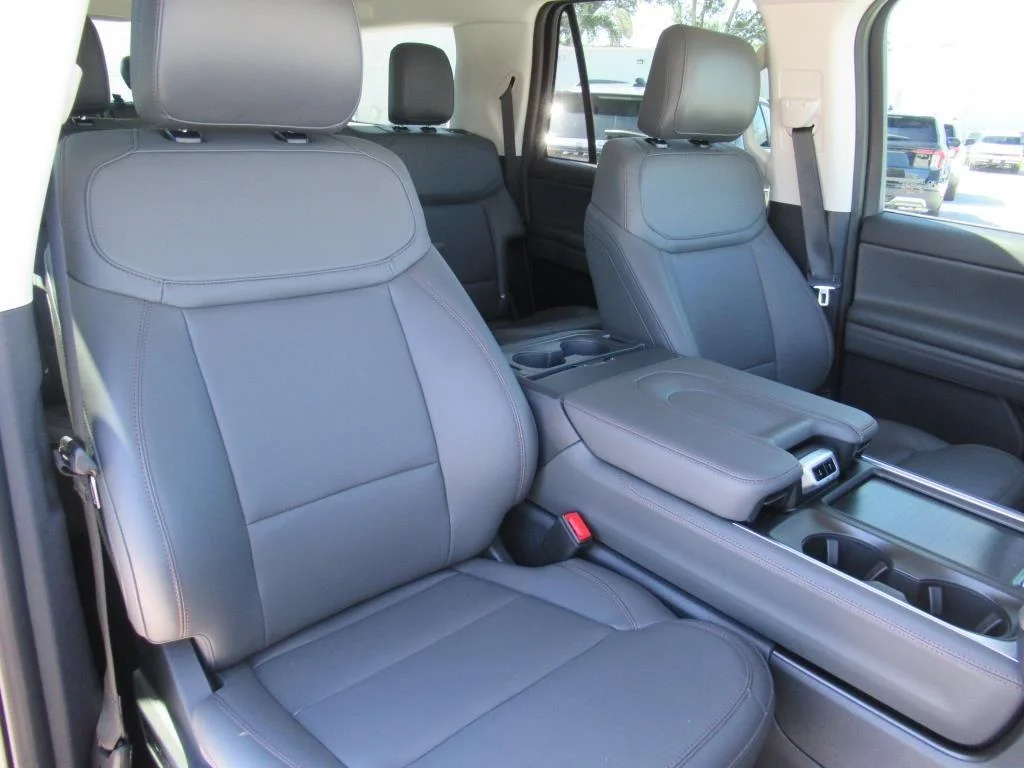 2025 Ford Expedition MAX Active - Photo 8