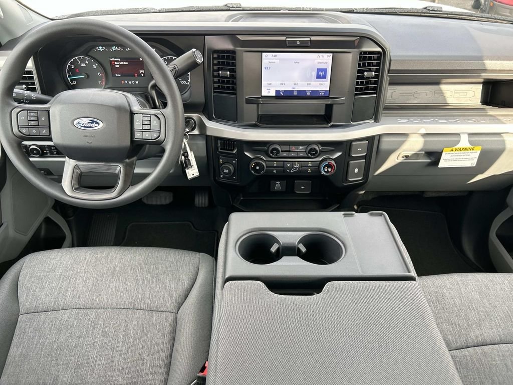 New 2026 Oxford White Ford XL image 13