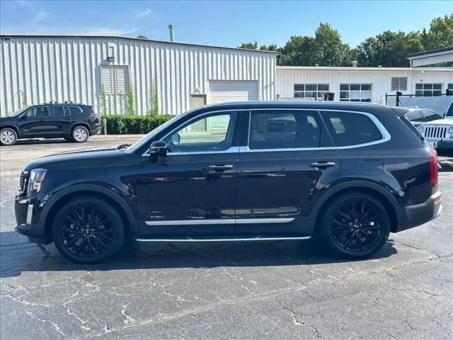Used 2021 Black Kia SX image 7