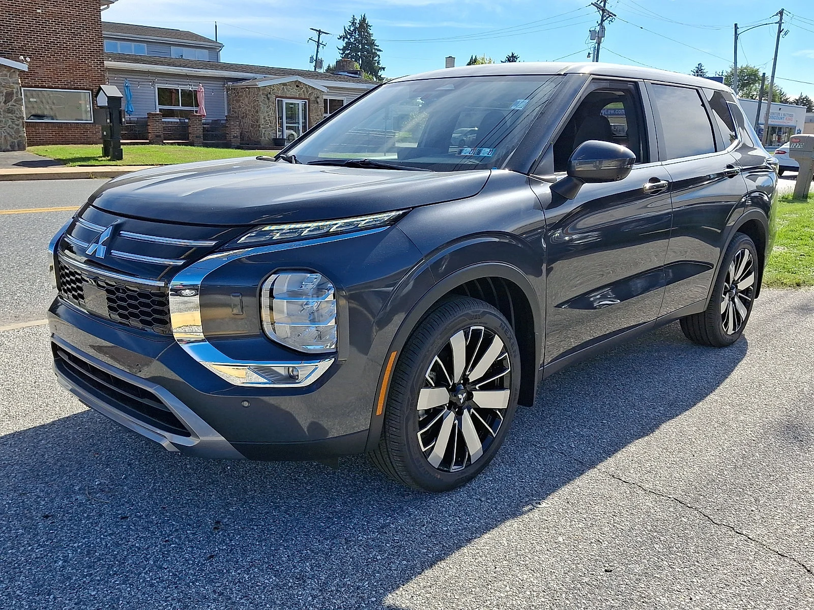 New 2026 Gray Mitsubishi SE image 4
