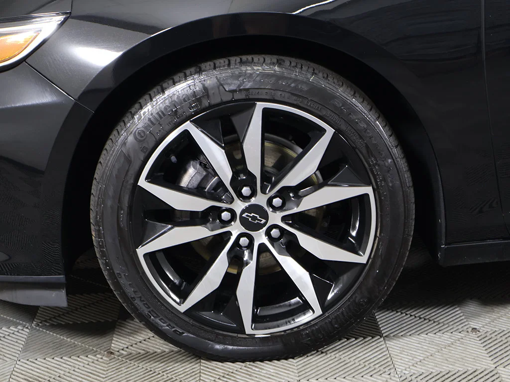 Used 2024 Black Metallic Chevrolet RS image 20