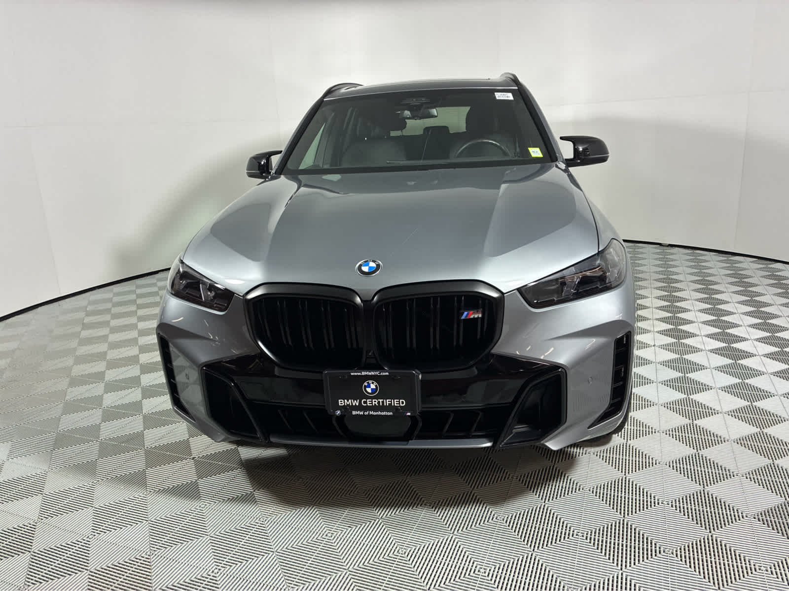 Used 2024 Skyscraper Grey Metallic BMW M60i image 6