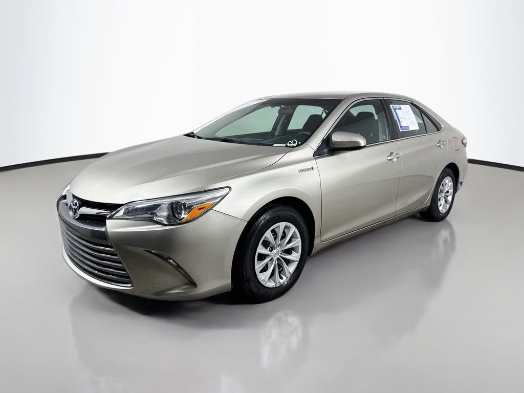 Used 2015 Creme Brulee Mica Toyota LE image 9