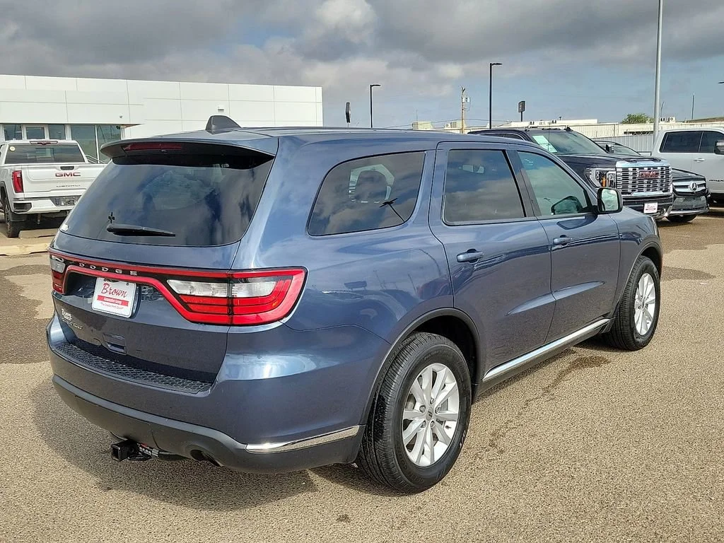 Used 2021  Dodge SXT image 11