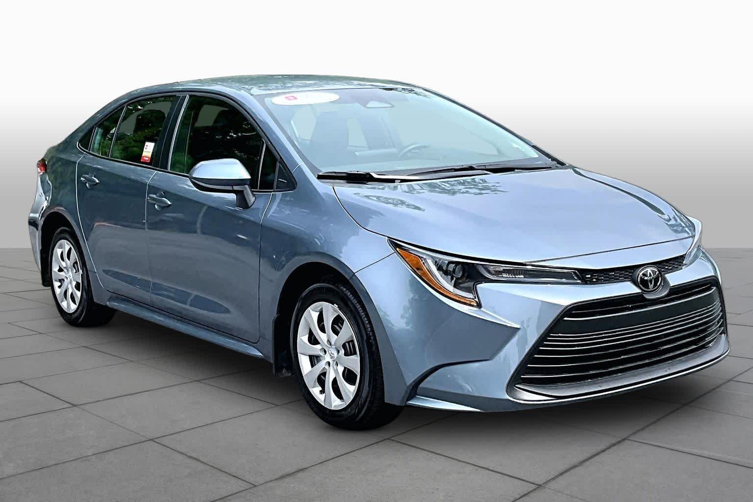Used 2025 Celestite Toyota LE image 4