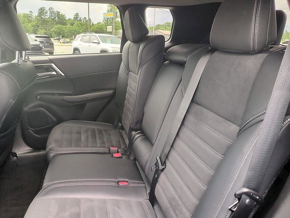 Used 2024 White Mitsubishi SE 2.5 S-AWC image 27