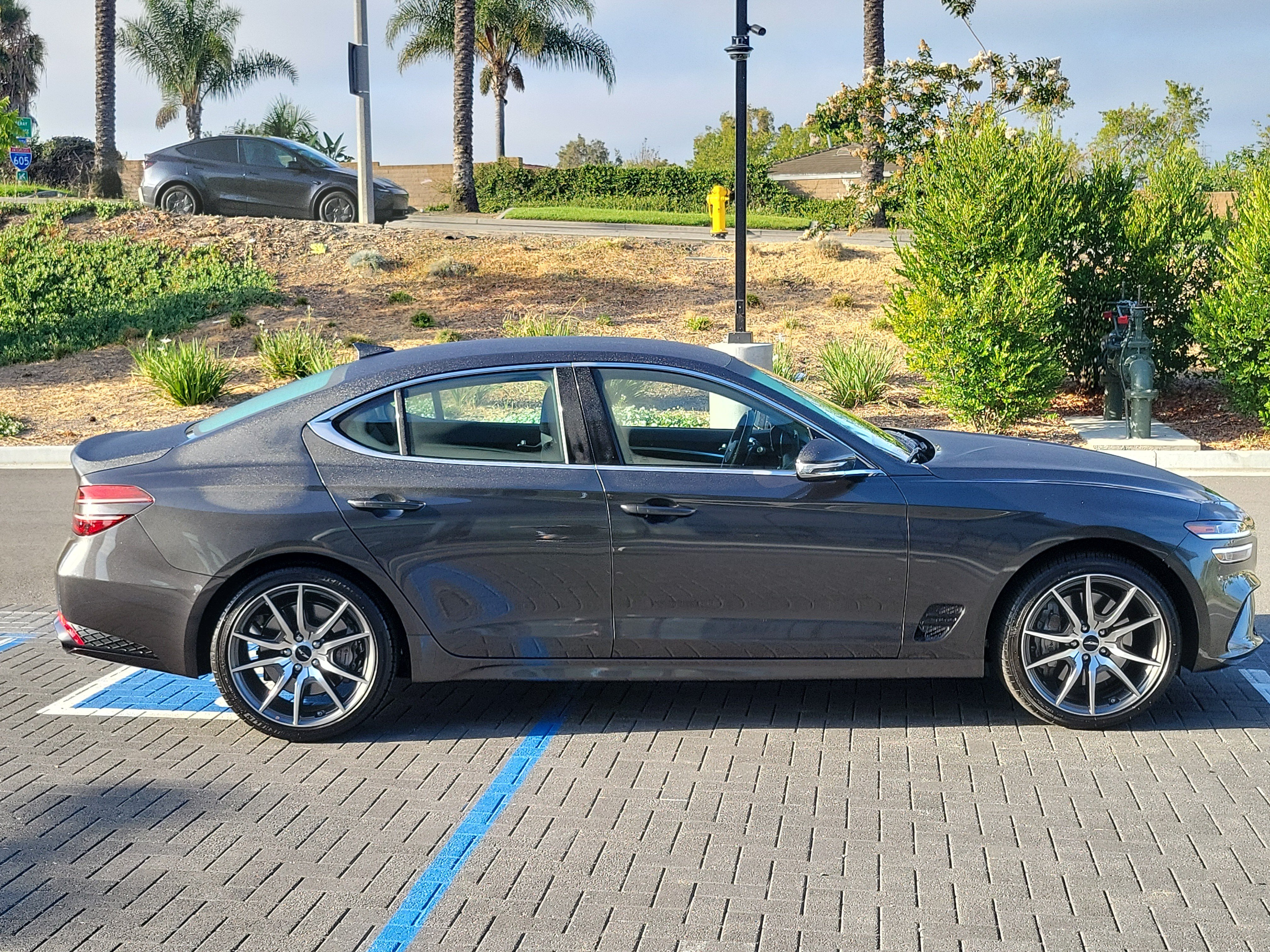 Certified Used 2026 Makalu Gray Genesis 2.5T image 5
