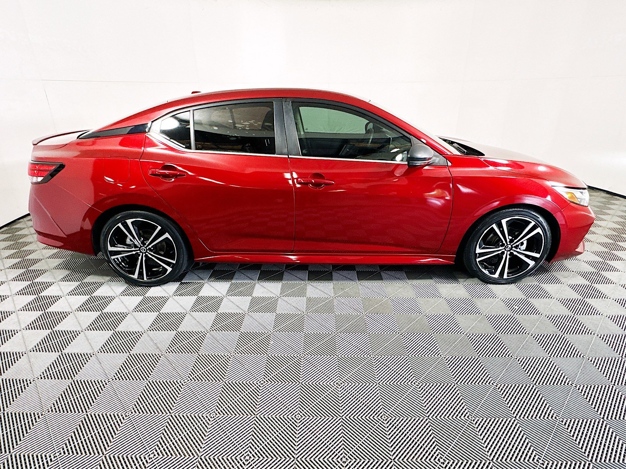 2020 Nissan Sentra thumbnail 5