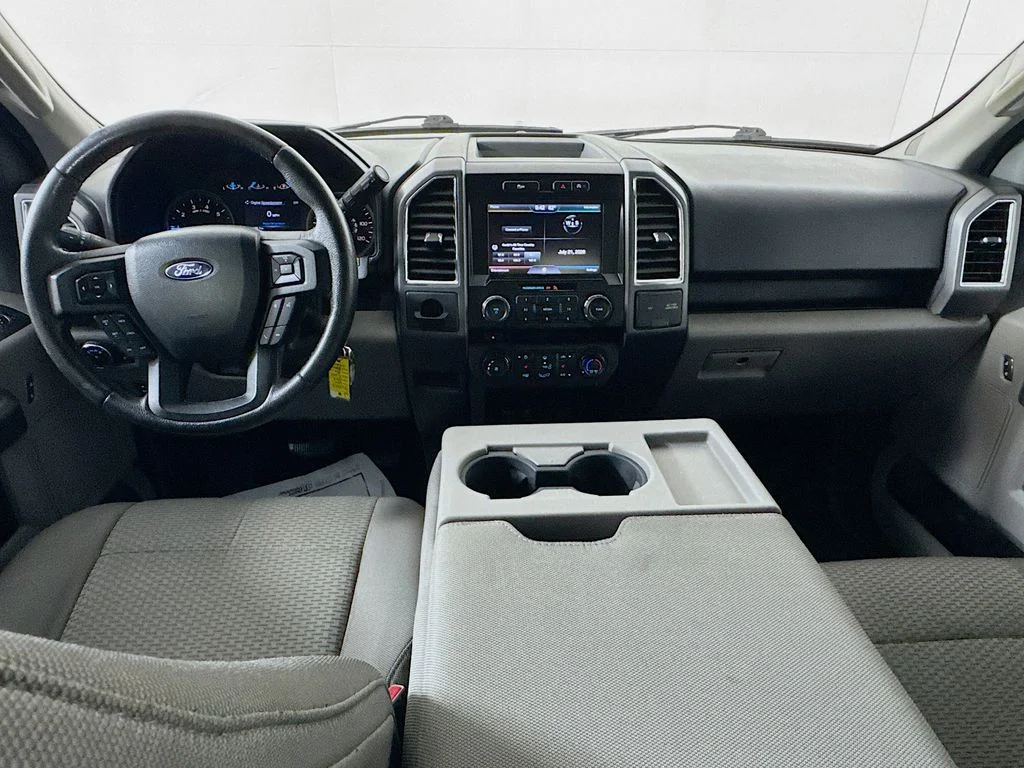Used 2015 Gray Ford XLT image 25