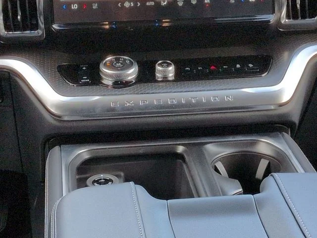New 2026 Marsh Gray Ford MAX Platinum® image 19