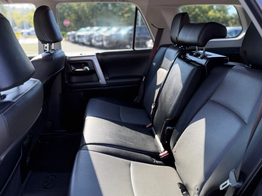 Used 2024  Toyota SR5 Premium image 7