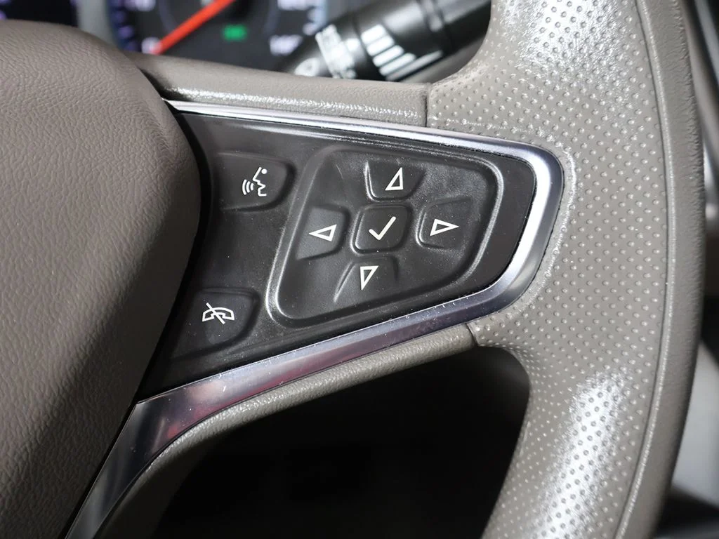 Used 2023 Gray Chevrolet LT image 38