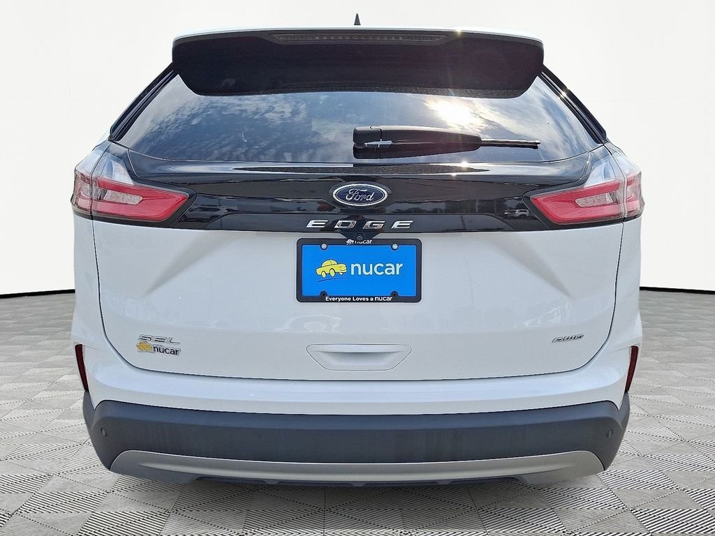 Used 2022 White Ford SEL image 6