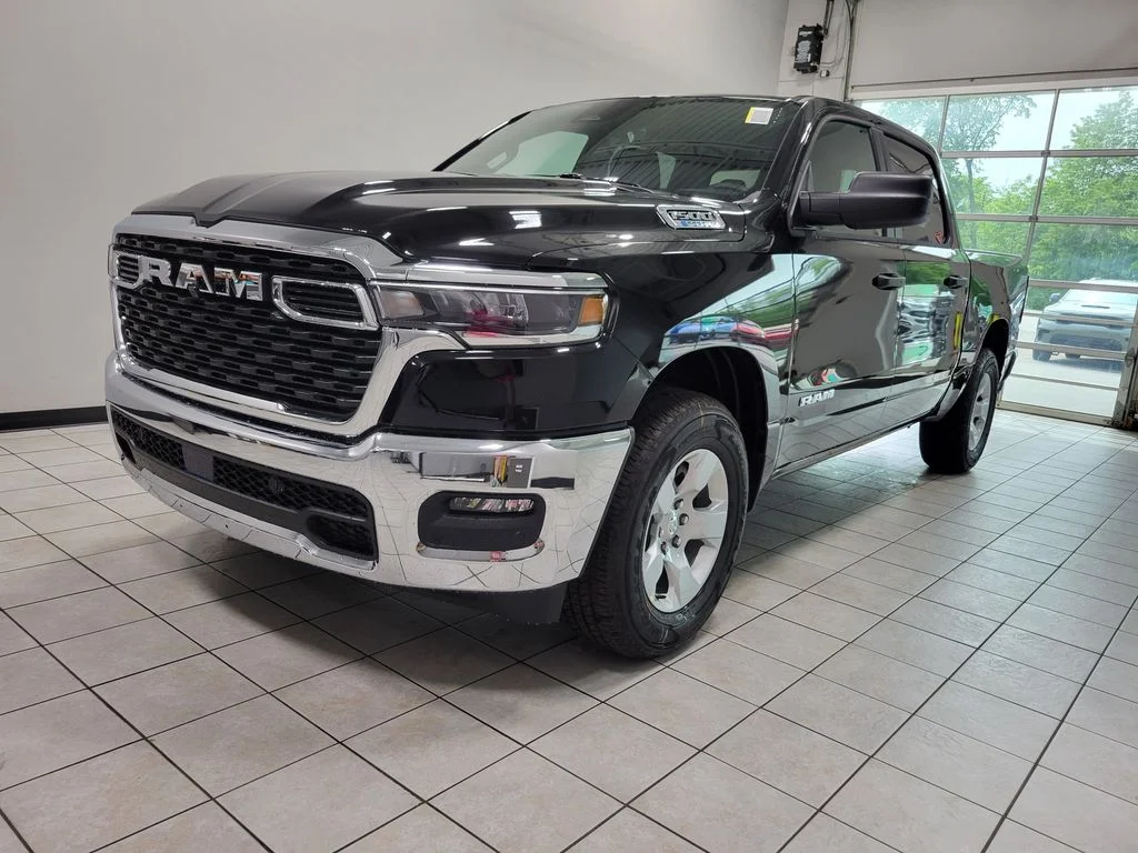 New 2026 Diamond Black Crystal Pearl-Coat Exterior Paint RAM Big Horn/Lone Star image 3