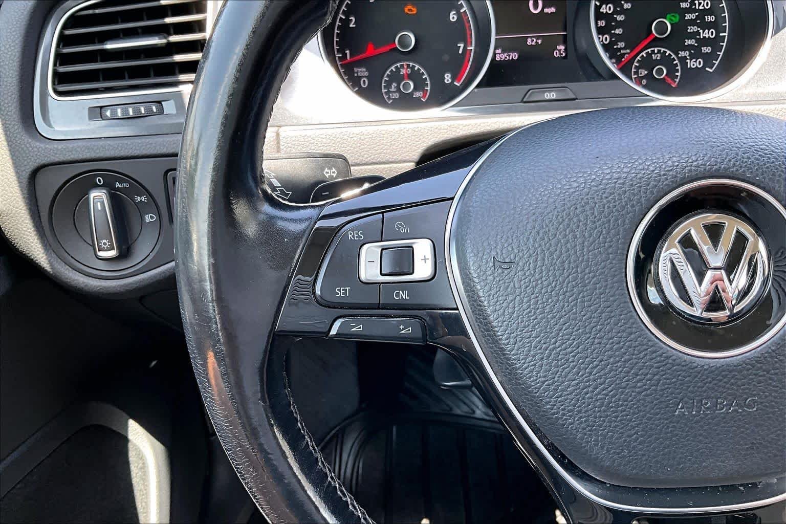 Used 2018 Night Blue Metallic Volkswagen S image 24