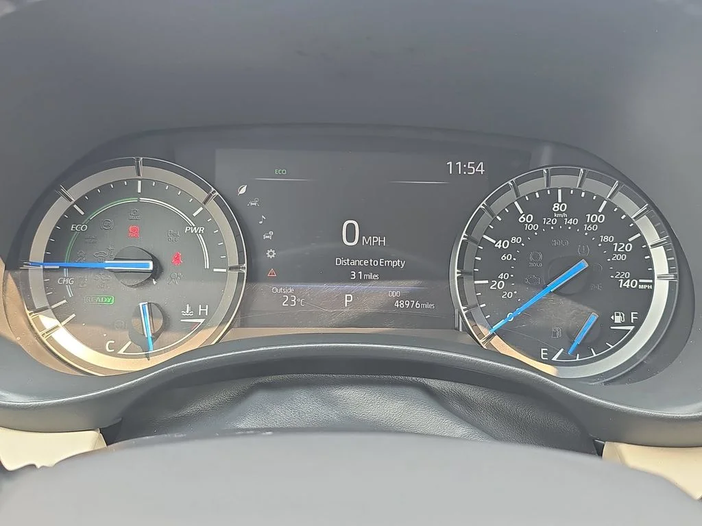 Used 2021  Toyota XLE image 26