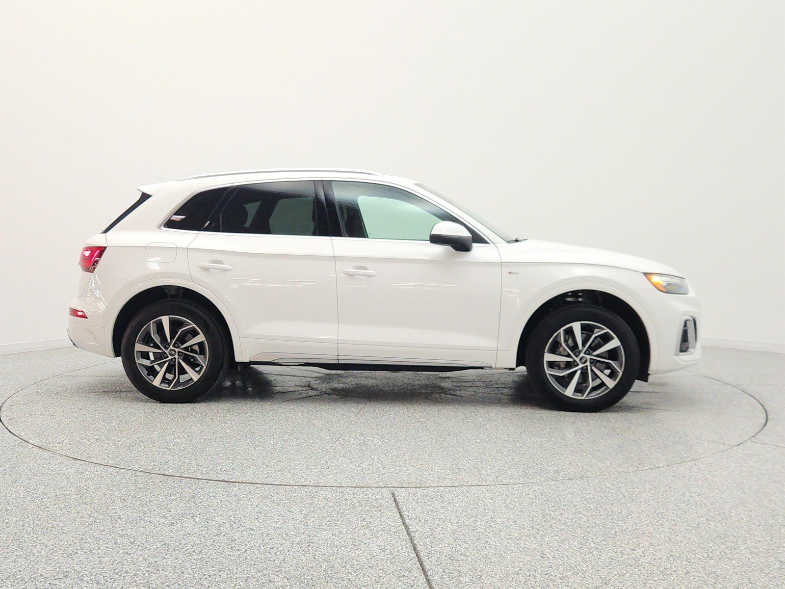 Used 2023 Ibis White Audi S line Premium Plus 45 TFSI quattro image 4