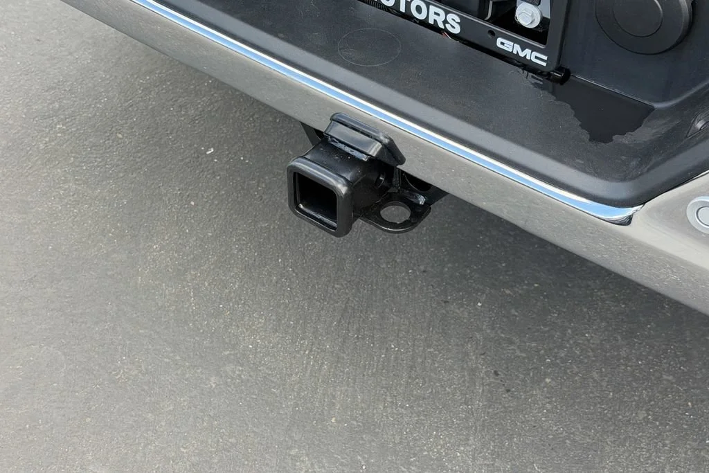 New 2026 Onyx Black GMC SLE image 10