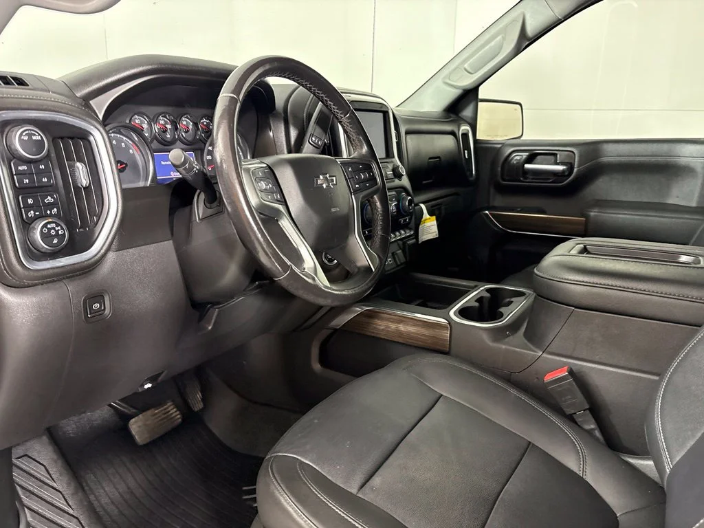 Used 2022 White Chevrolet LT Trail Boss image 27