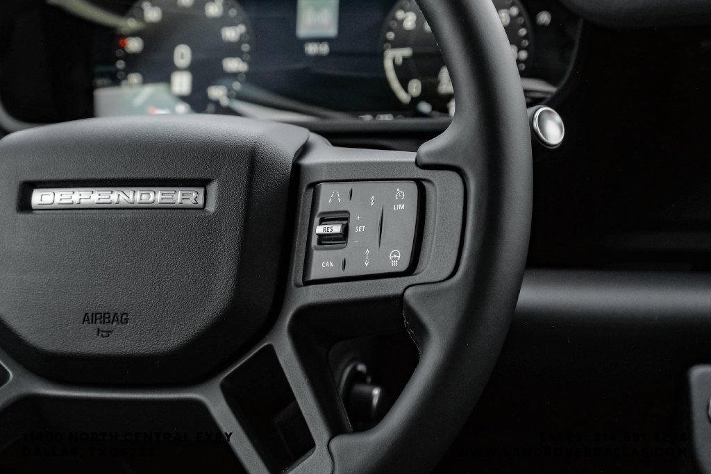 New 2026 Fuji White Land Rover X-Dynamic SE image 15