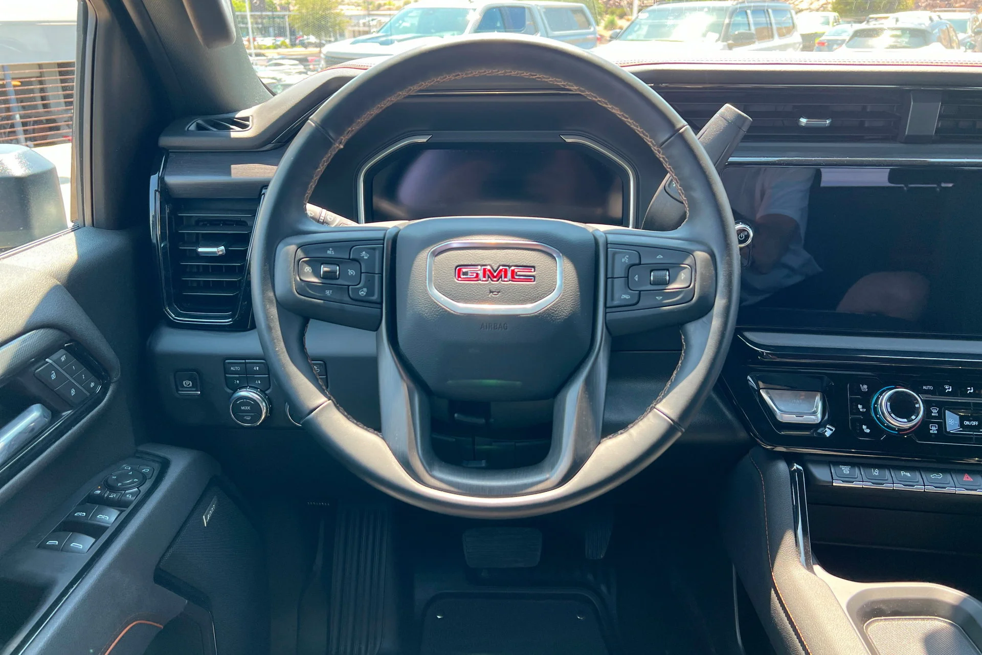 Used 2025 Sterling Metallic GMC AT4 image 12