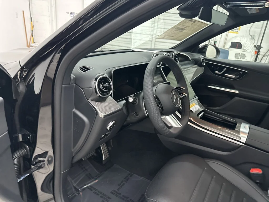Used 2026 Black Mercedes-Benz GLC 300 image 9